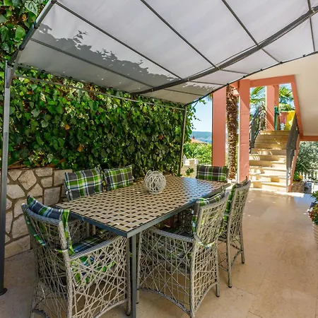 Visnja Apartman *